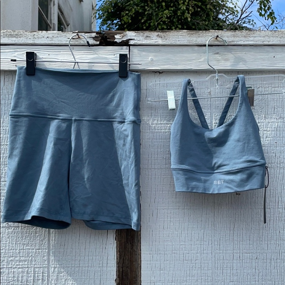 SET ACTIVE sports bra / biker short set